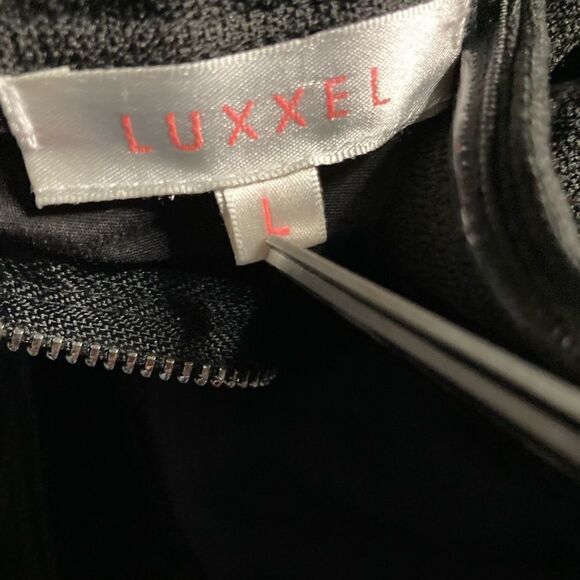 LUXXEL
WOMEN’s (Juniors) Romper Black Size Large 2” inseam 2” - Picture 7 of 9